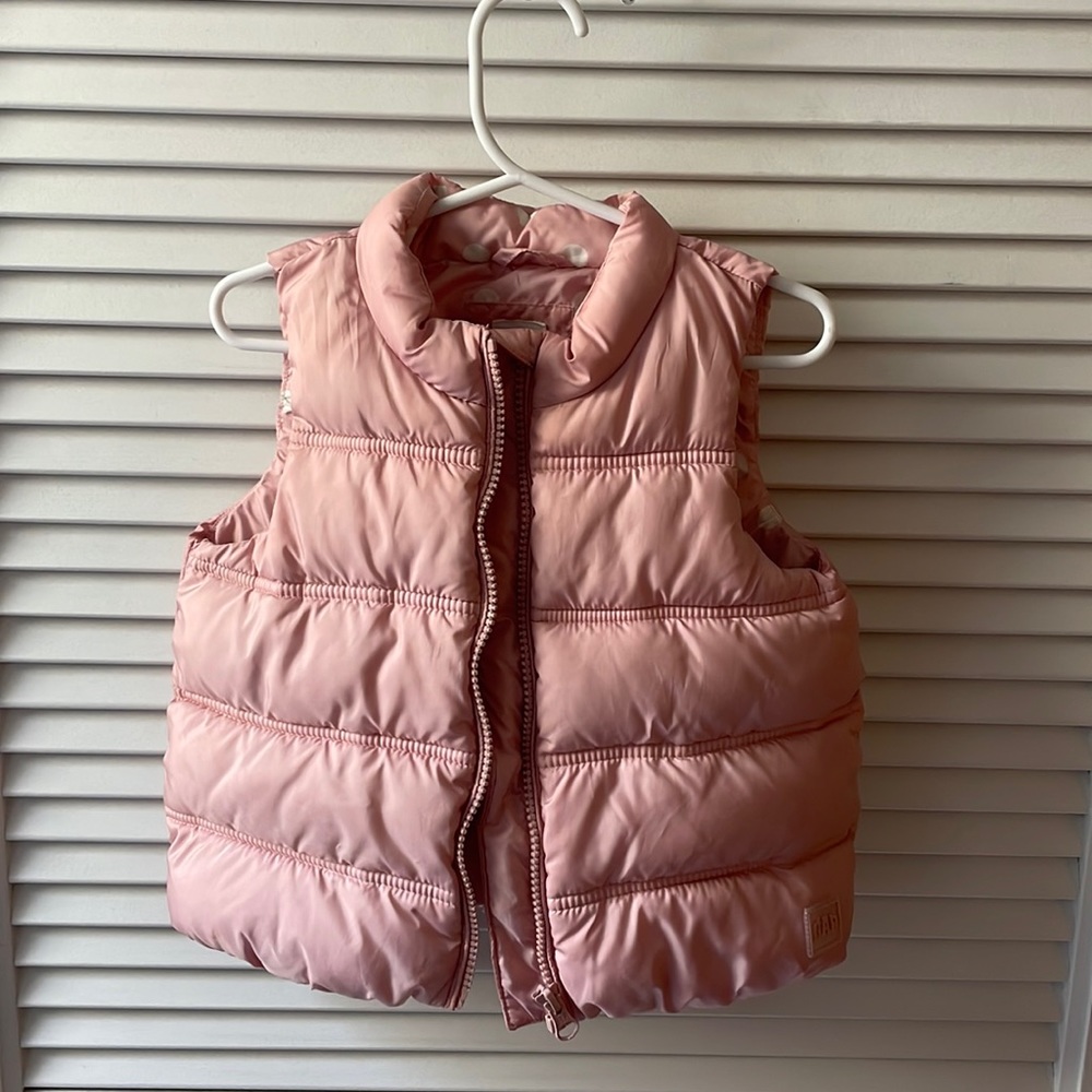 Gap kids girls puffy vest